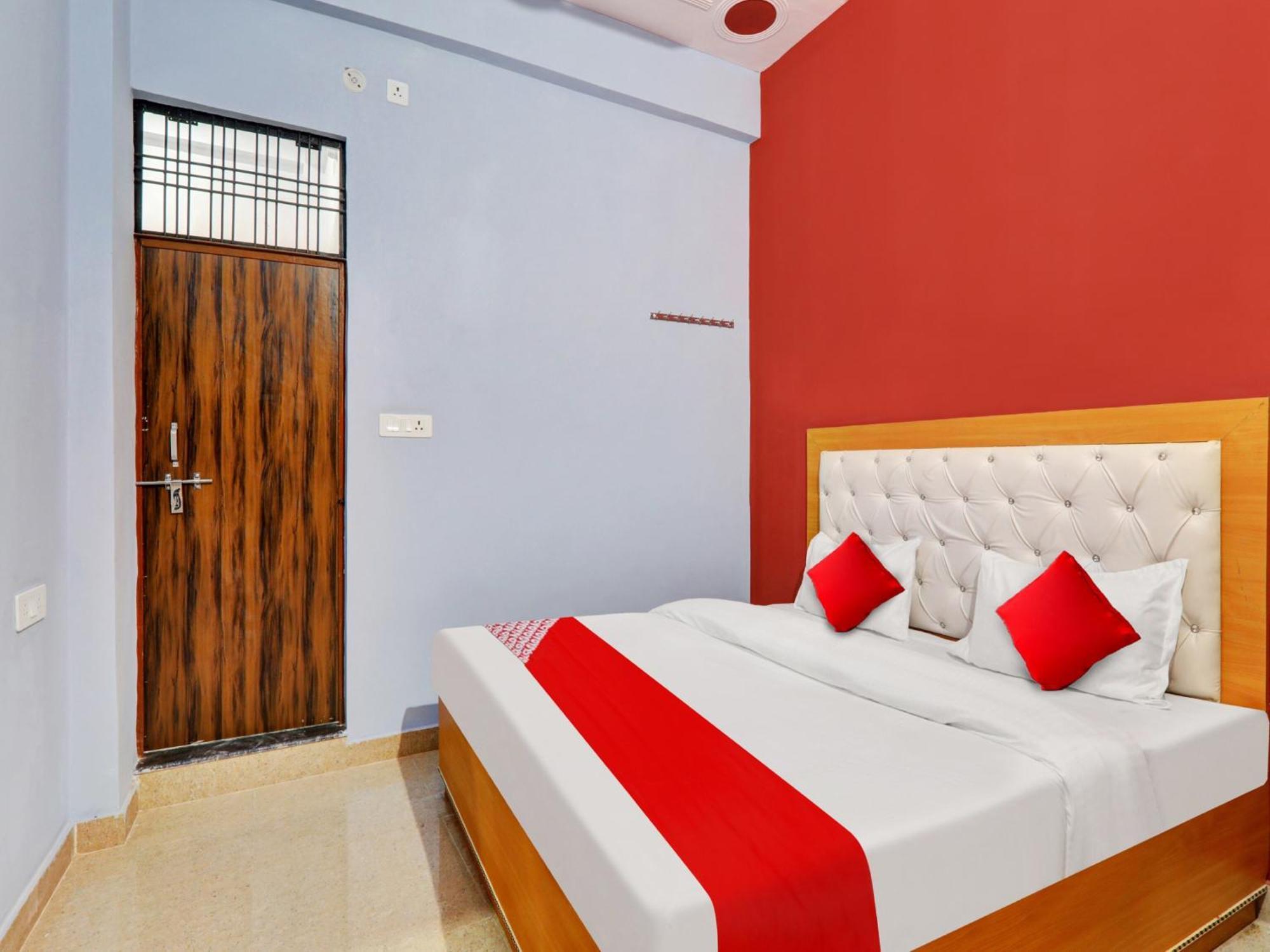 Hotel O Aradhya Galaxy Bhauli Kültér fotó