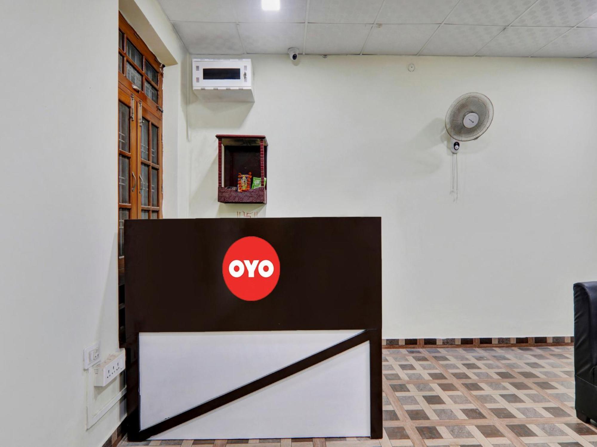 Hotel O Aradhya Galaxy Bhauli Kültér fotó
