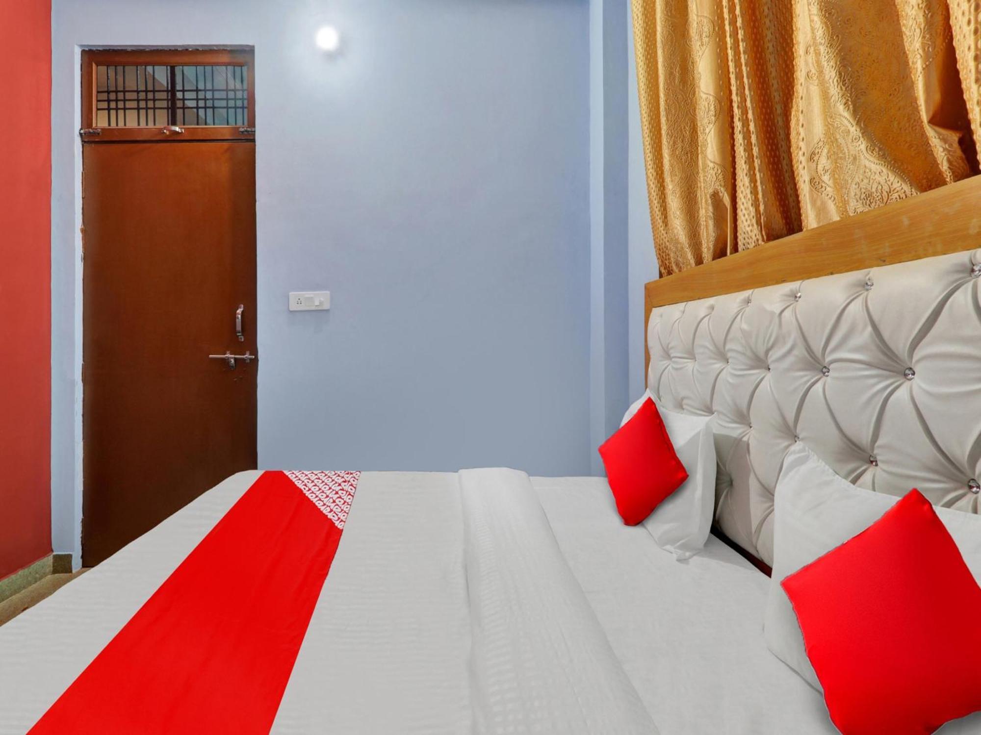 Hotel O Aradhya Galaxy Bhauli Kültér fotó
