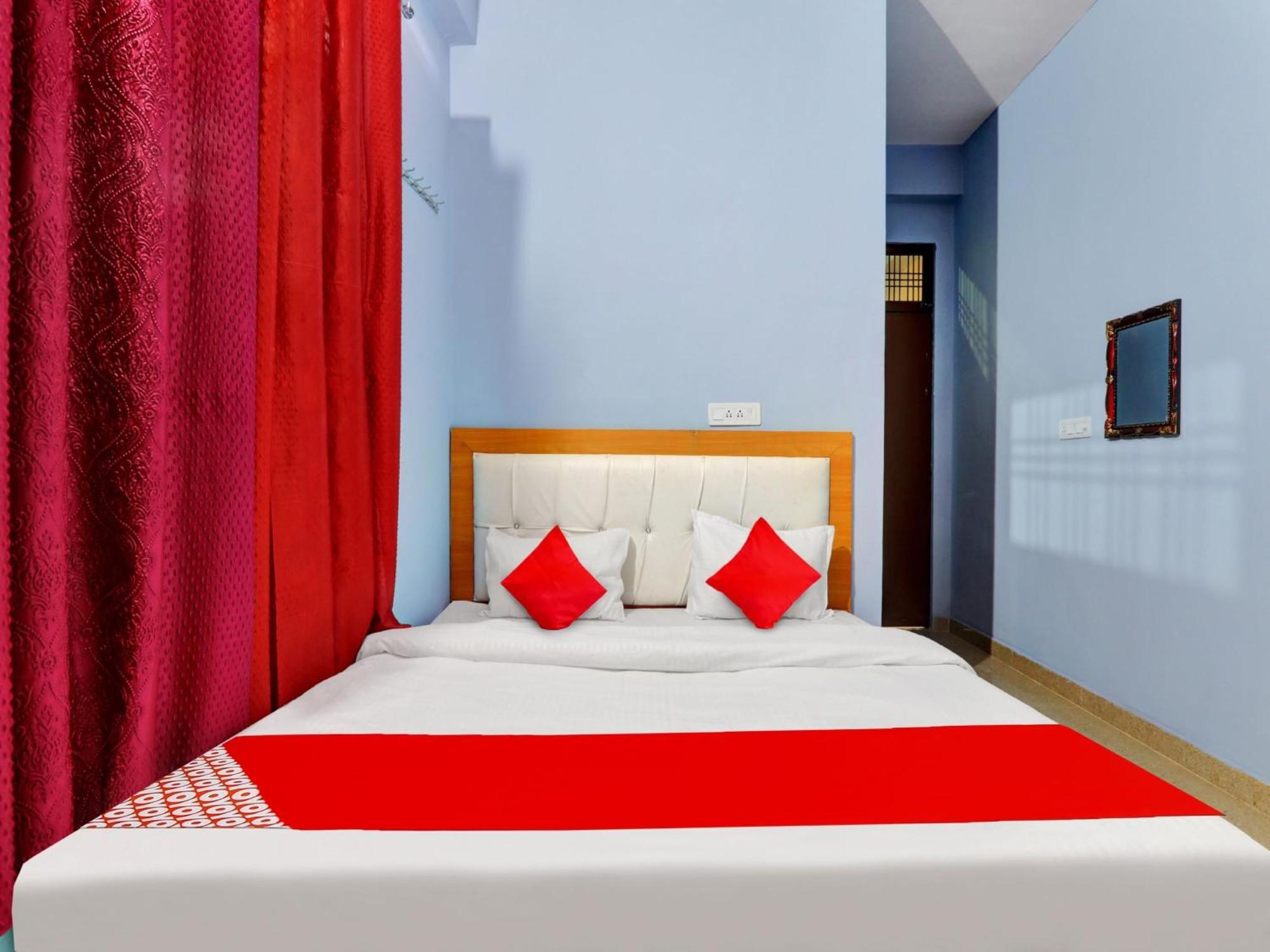 Hotel O Aradhya Galaxy Bhauli Kültér fotó