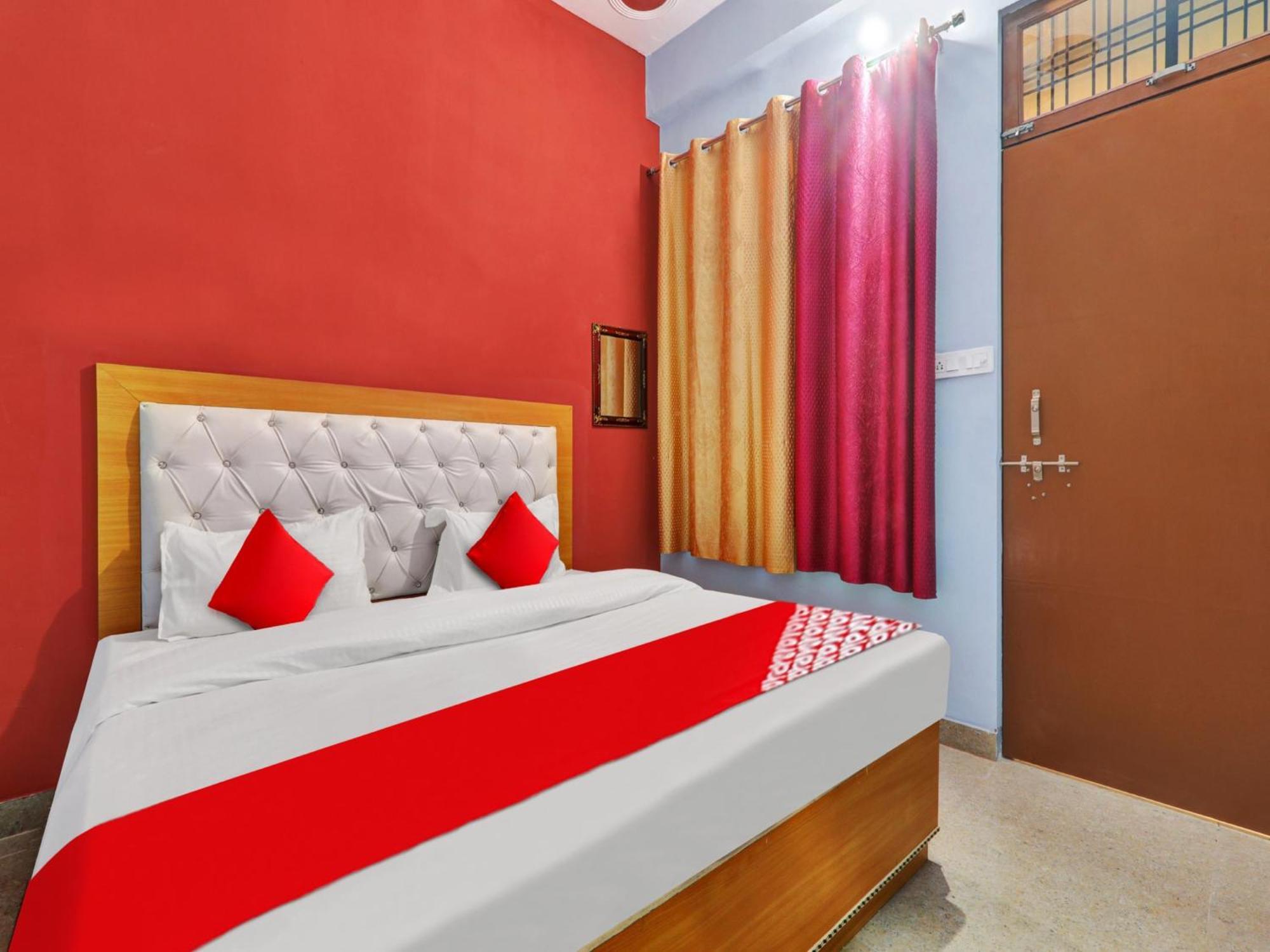 Hotel O Aradhya Galaxy Bhauli Kültér fotó