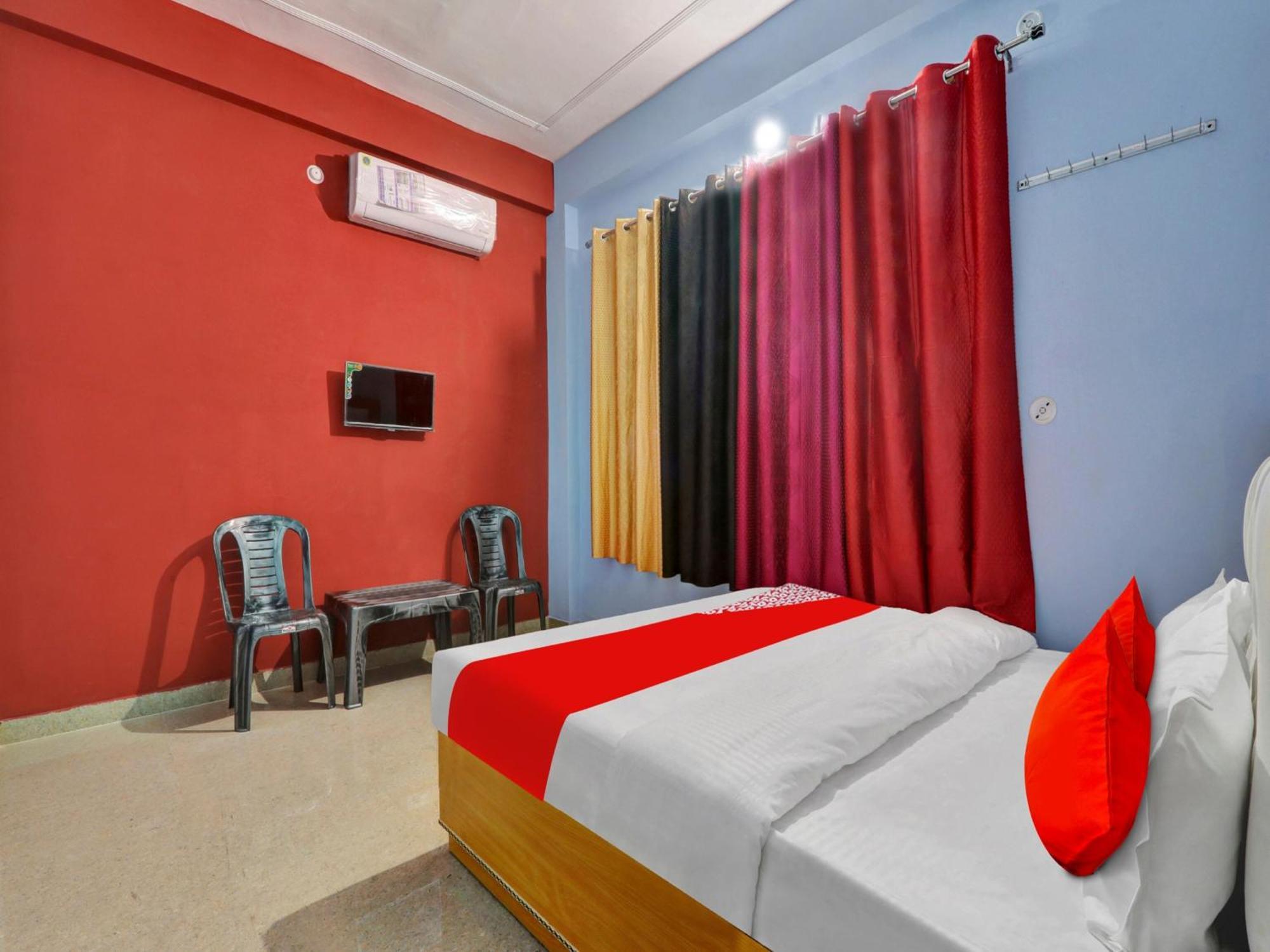Hotel O Aradhya Galaxy Bhauli Kültér fotó