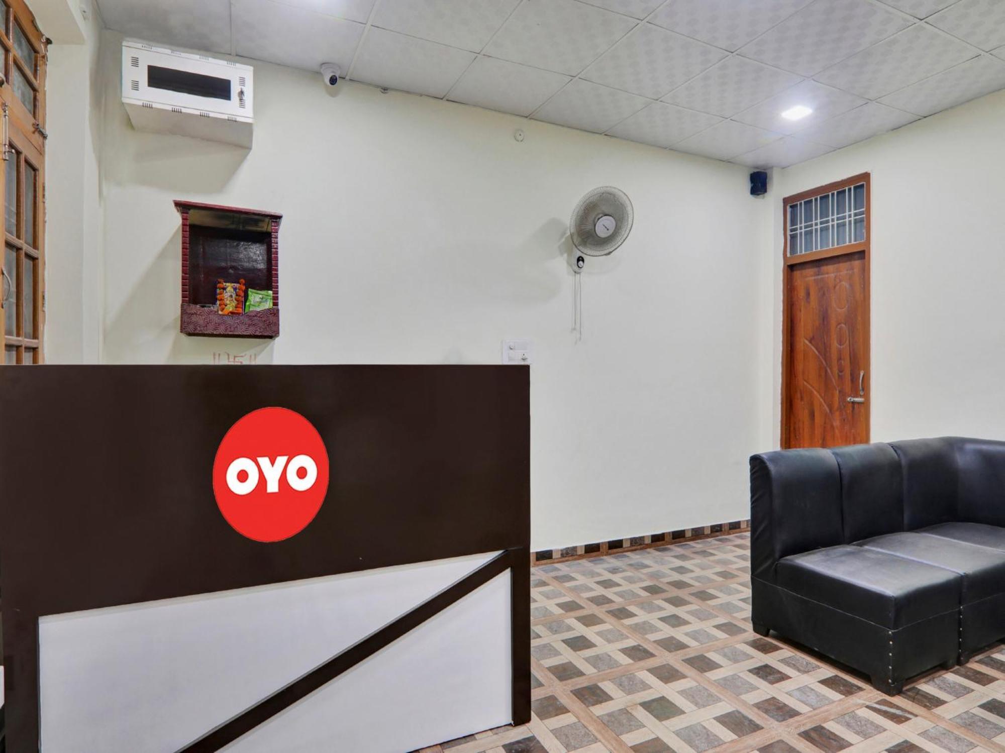 Hotel O Aradhya Galaxy Bhauli Kültér fotó