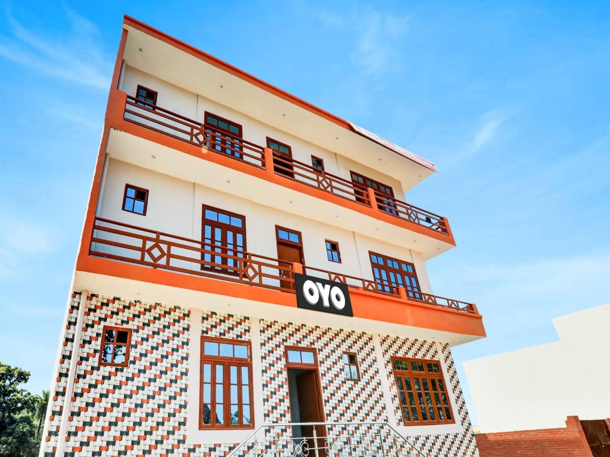 Hotel O Aradhya Galaxy Bhauli Kültér fotó